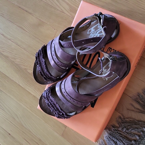 Miz Mooz Flora Gladiator Sandal - Plum - 39EU / 8.5-9 US - Picture 2 of 7